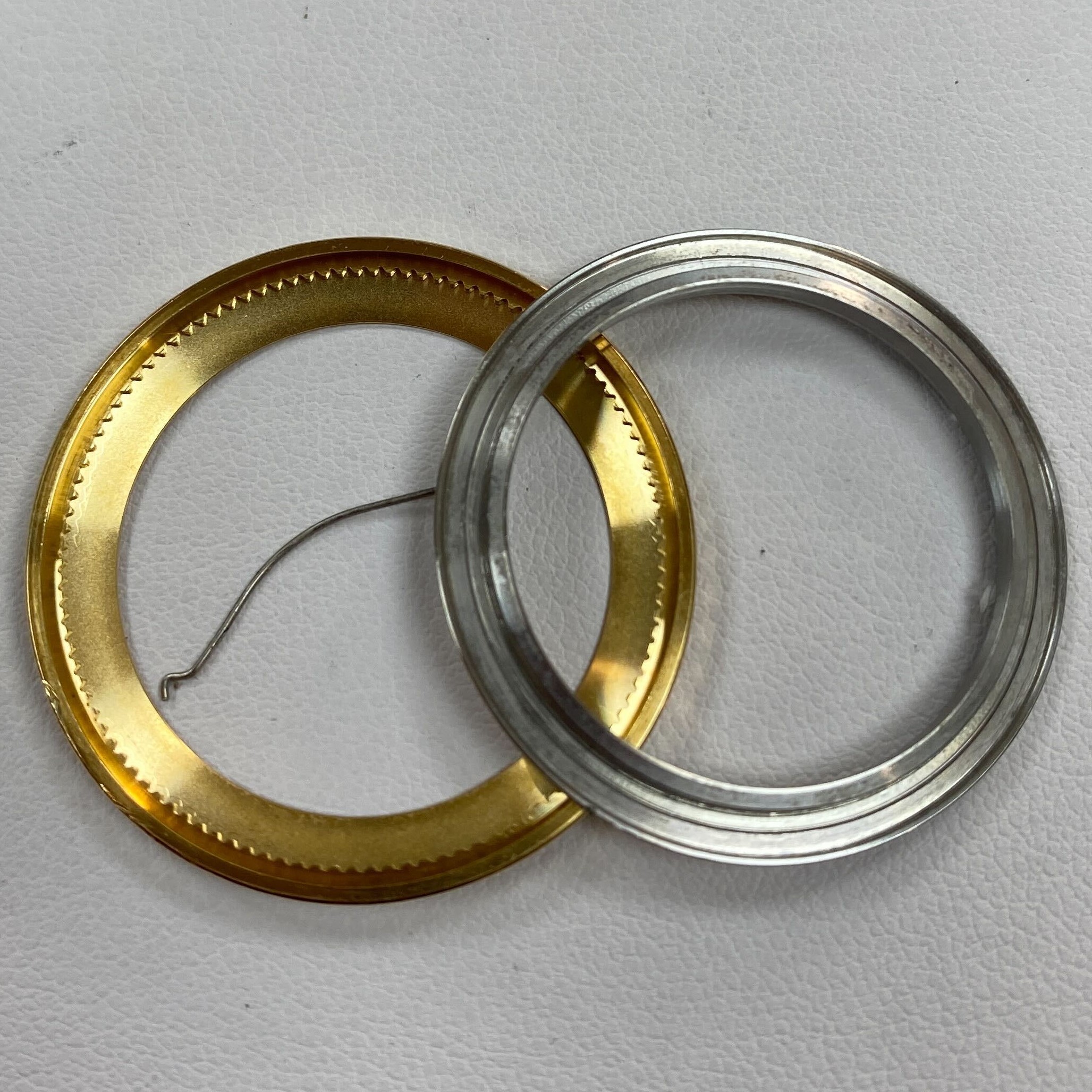 Original bezel for Rolex Yachtmaster 35mm thumbnail 2