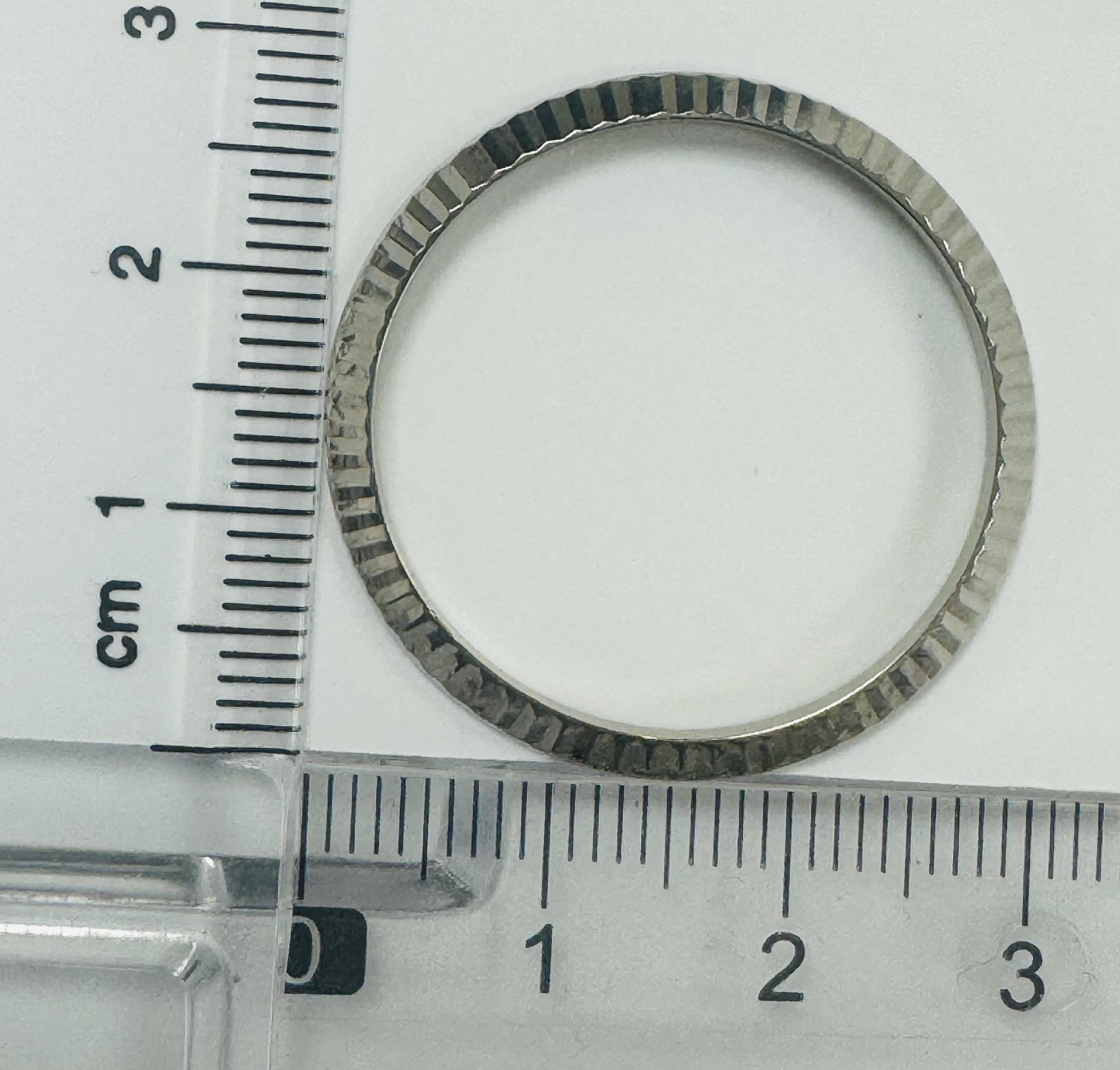 Factory solid 18K white gold Rolex fluted bezel midsize for 31 mm thumbnail 2