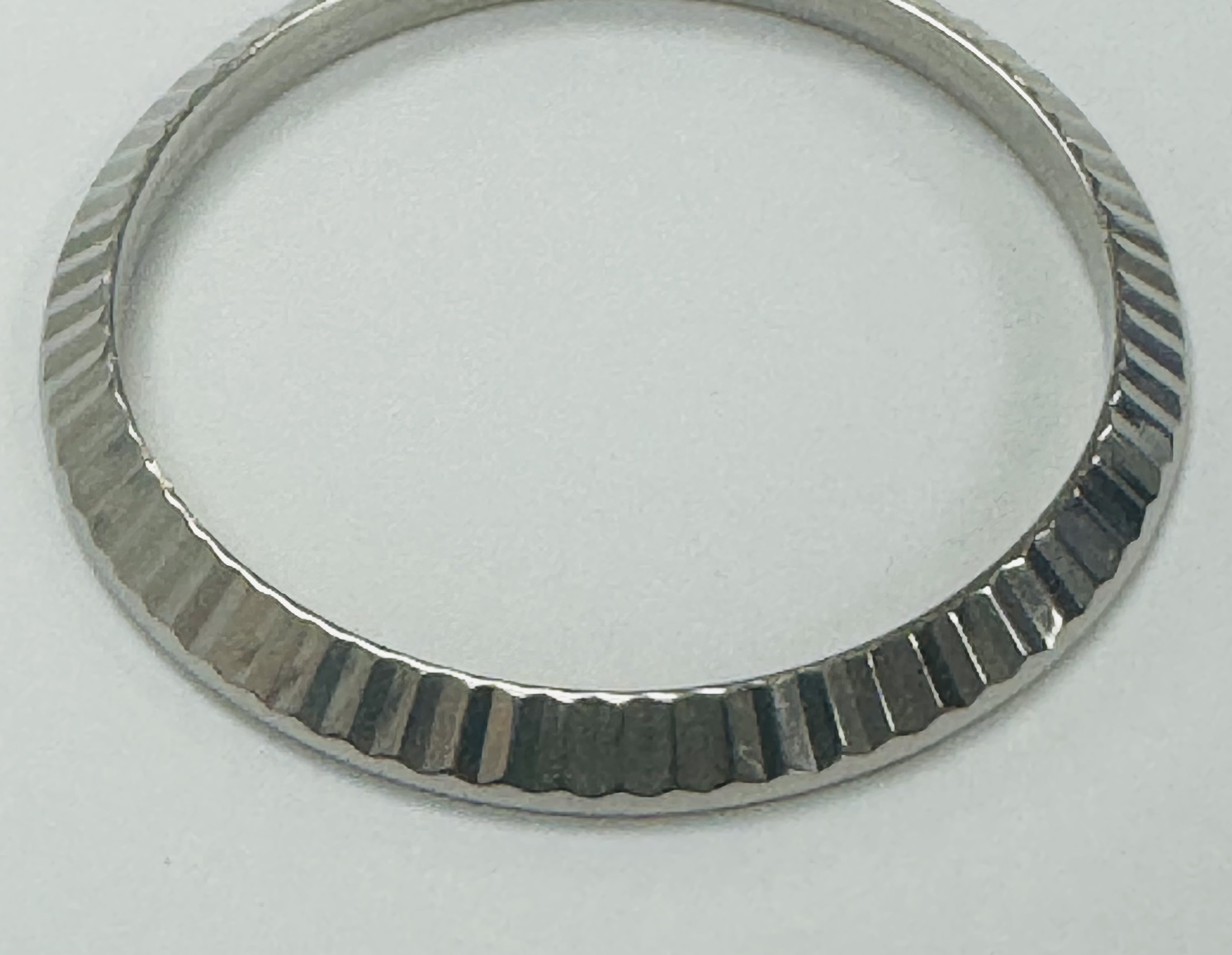 Factory solid 18K white gold Rolex fluted bezel midsize for 31 mm thumbnail 1