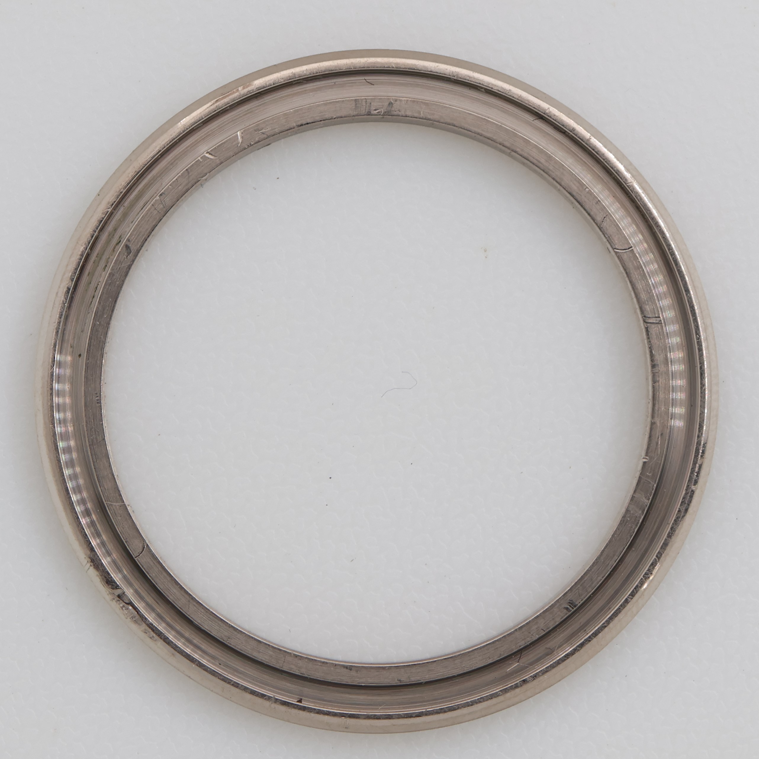 Factory original 18K white gold bezel for Rolex Daytona thumbnail 2