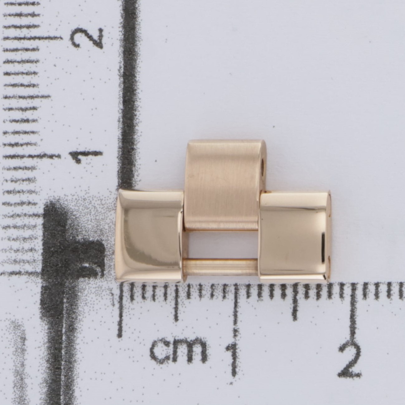 Cartier solid 18k rose gold link 17.8mm wide Roadster thumbnail 2