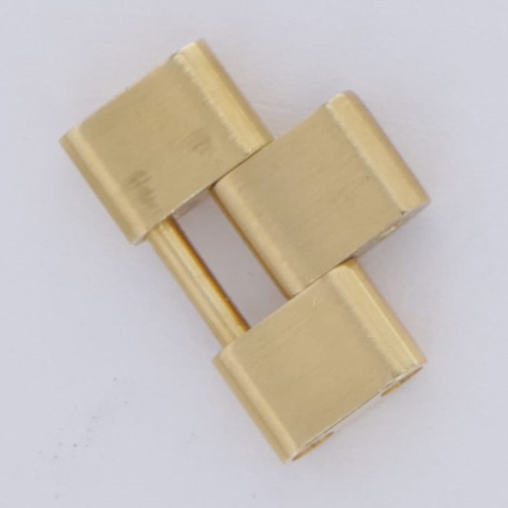 Cartier solid 18k yellow gold link 14.8mm wide Roadster 33mm thumbnail 3