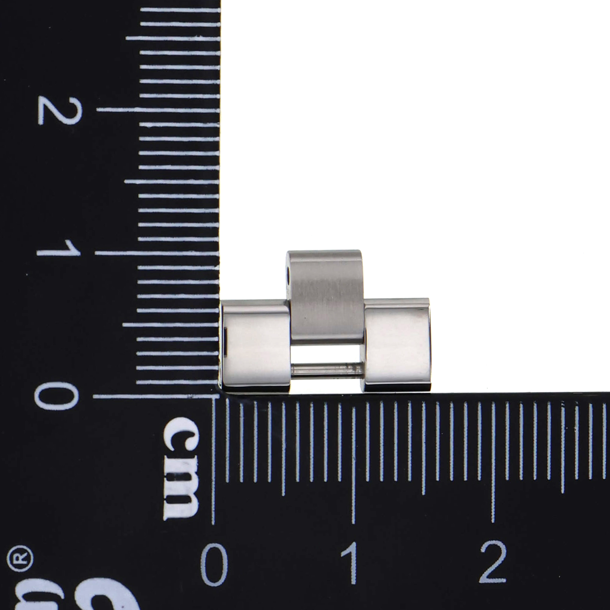 Original factory solid Cartier link for Roadster 15.0mm mint condition thumbnail 2