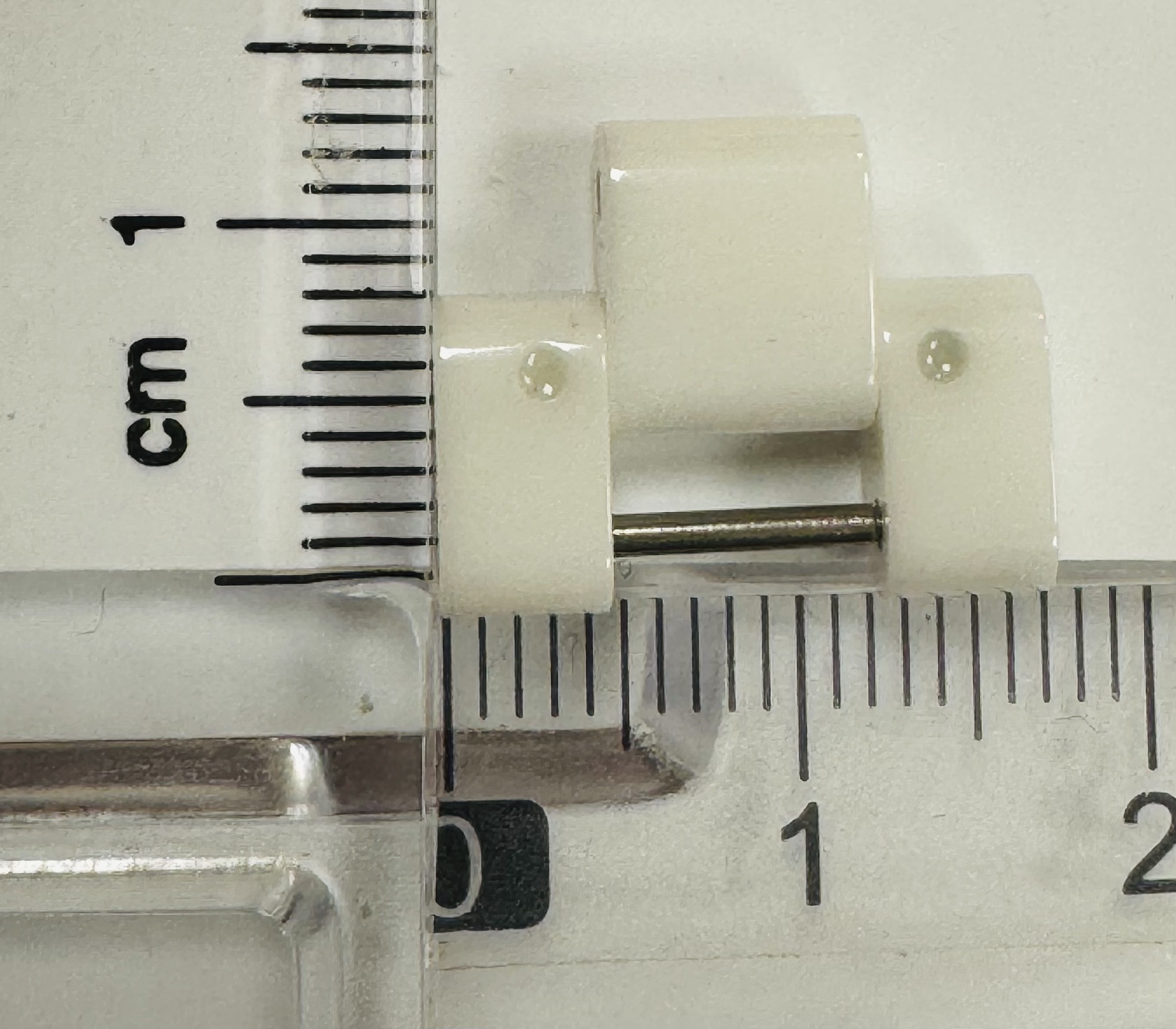 Factory Chanel J12 white ceramic link 16.7 mm wide thumbnail 2