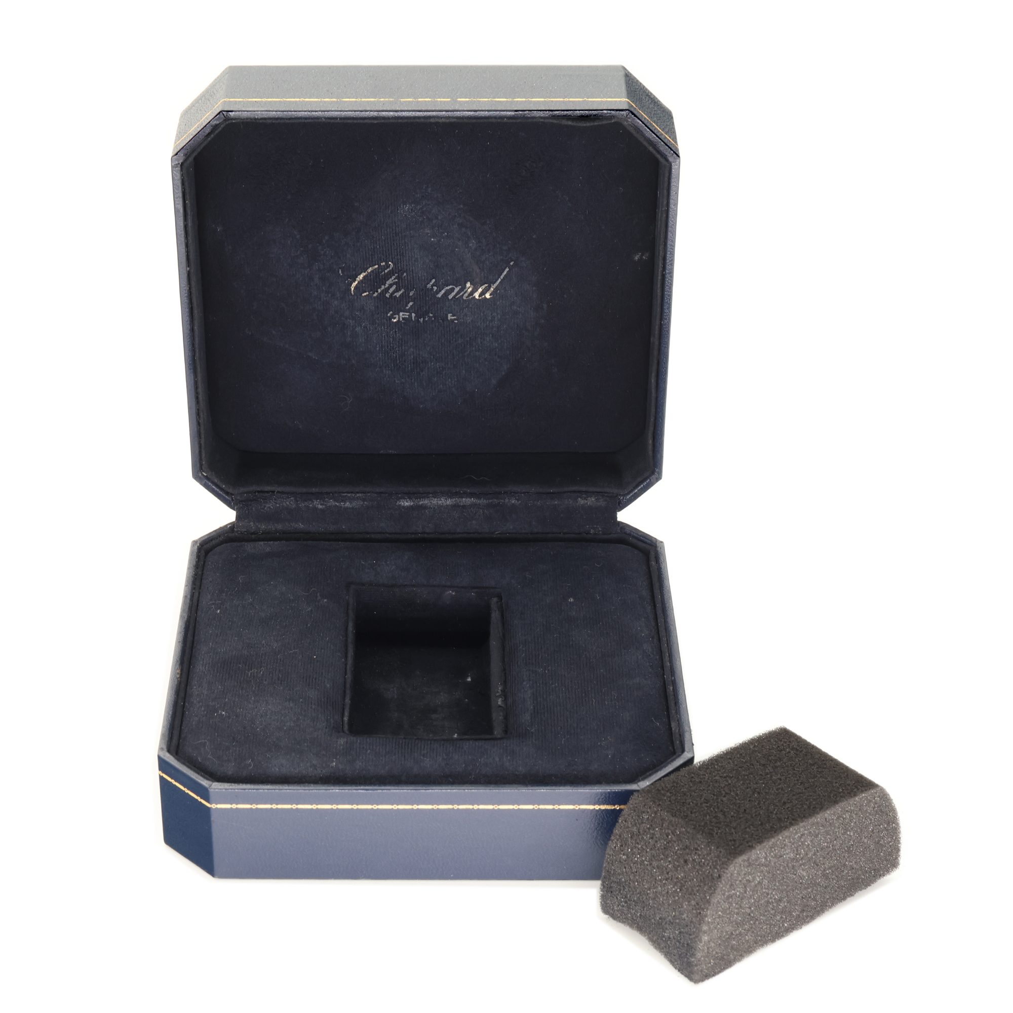 Box Chopard 5.2W x 2.2H x 5L thumbnail 3
