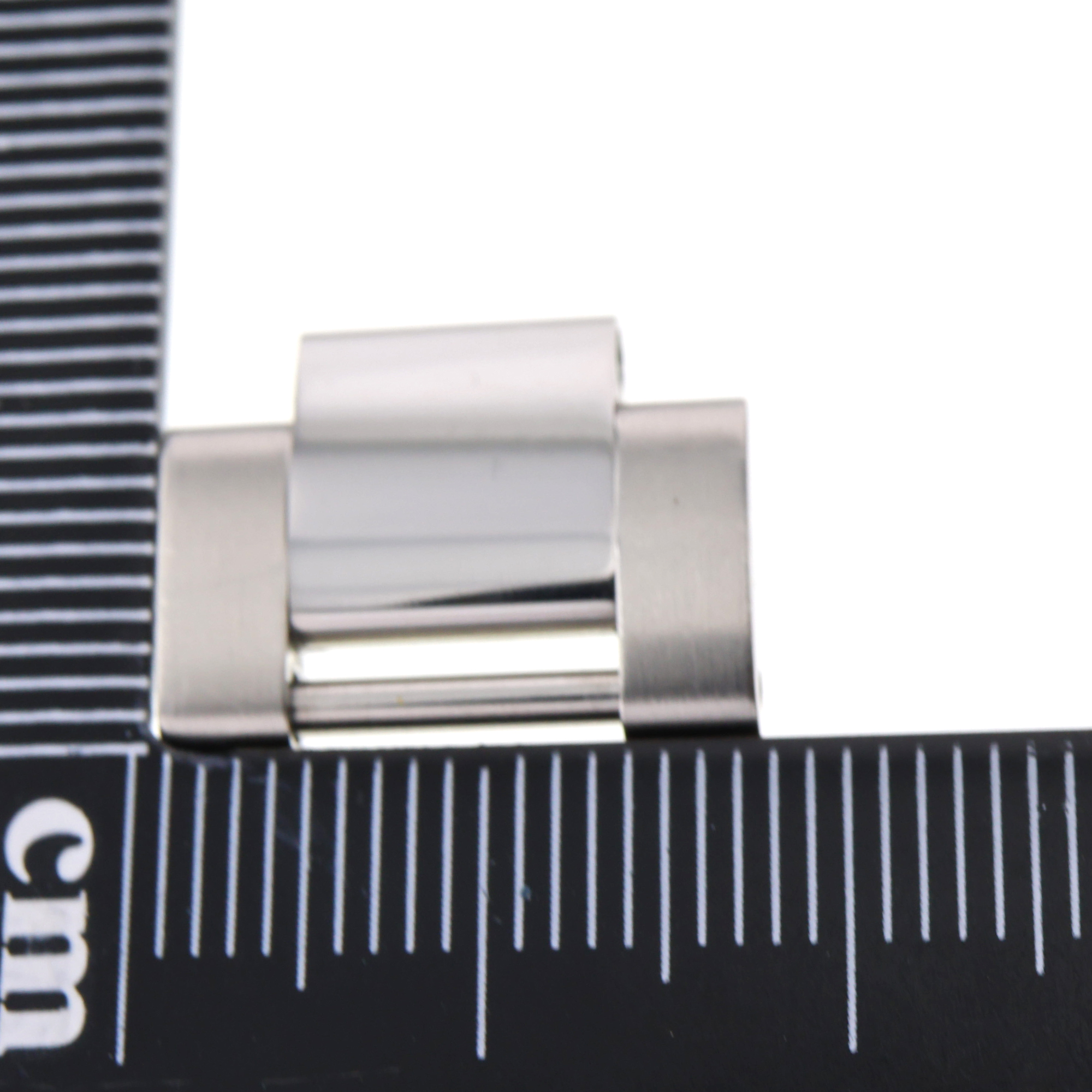 Original factory Rolex oyster solid link 17.0mm polished center mint condition thumbnail 4