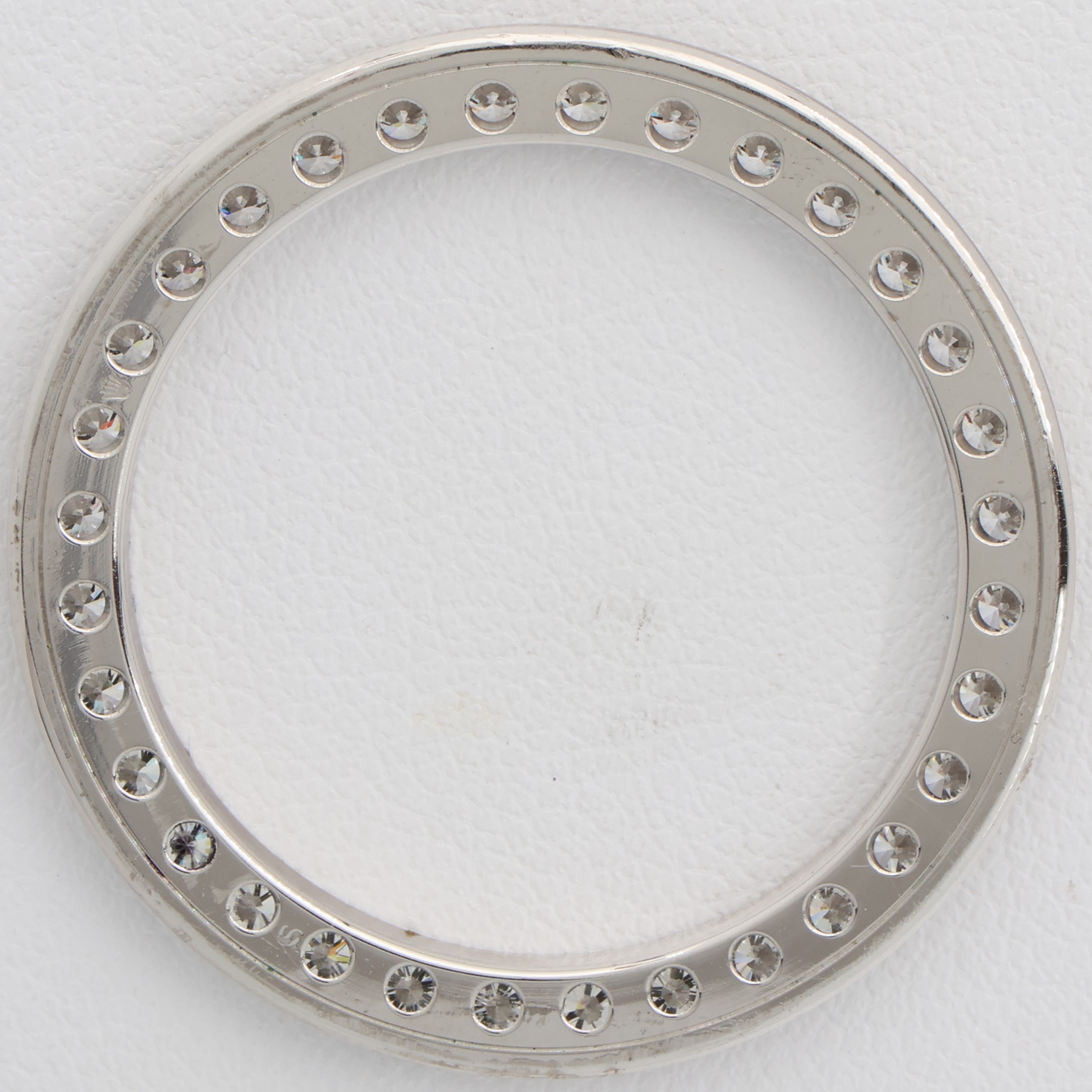 Factory original 1.50 ct. 32 diamonds bezel for Rolex 29mm Pearlmaster thumbnail 2