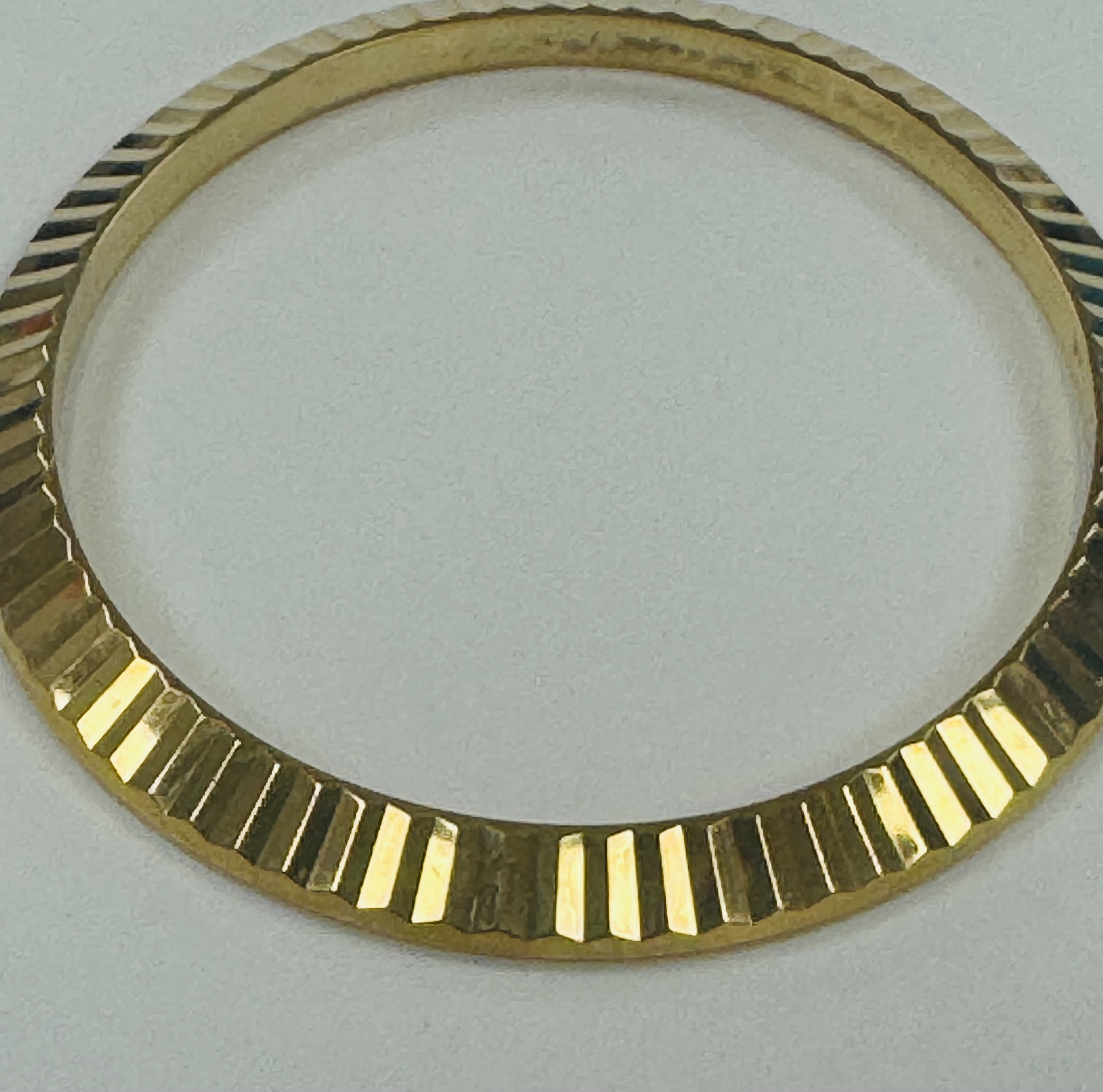 Factory Rolex solid 18K yellow fluted bezel for 41 mm, thumbnail 1