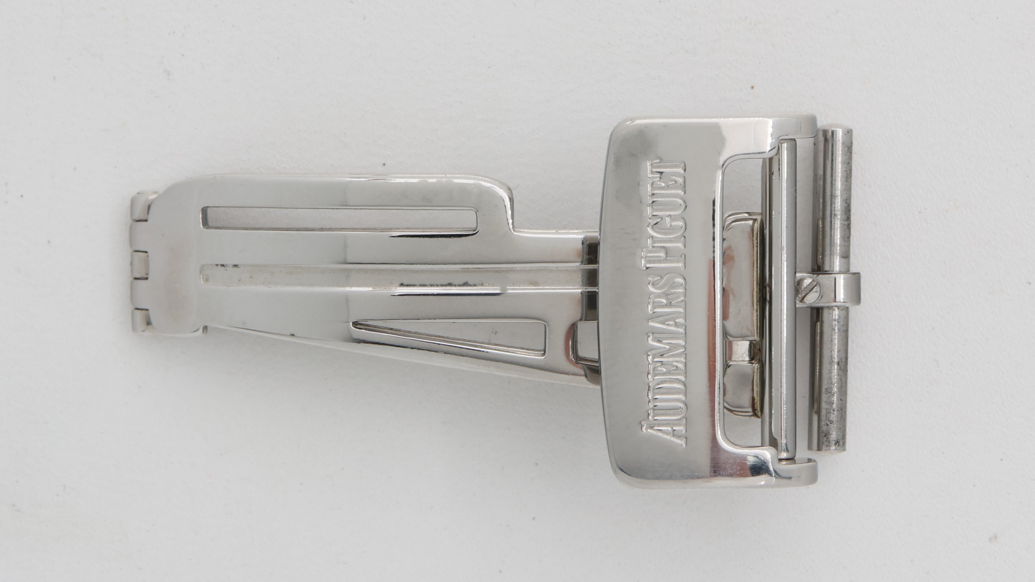 Original 18mm Deployment buckle for Audemars Piguet thumbnail 1