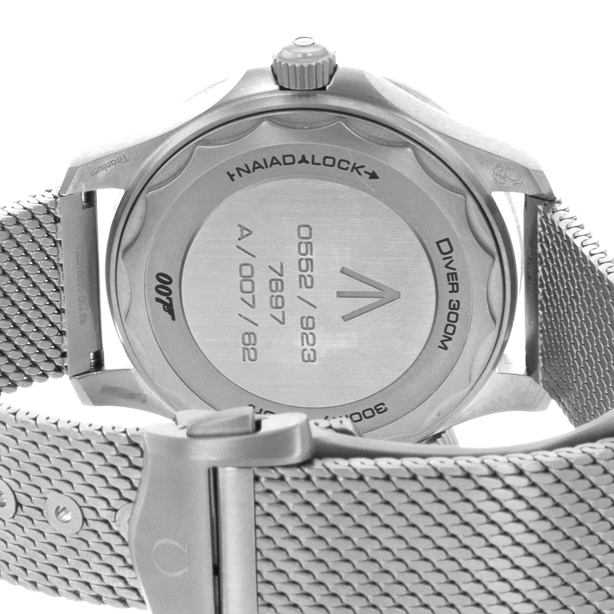 Omega Seamaster Diver 300 M 210.90.42.20.01.001 42mm James Bond Mens Watch thumbnail 11