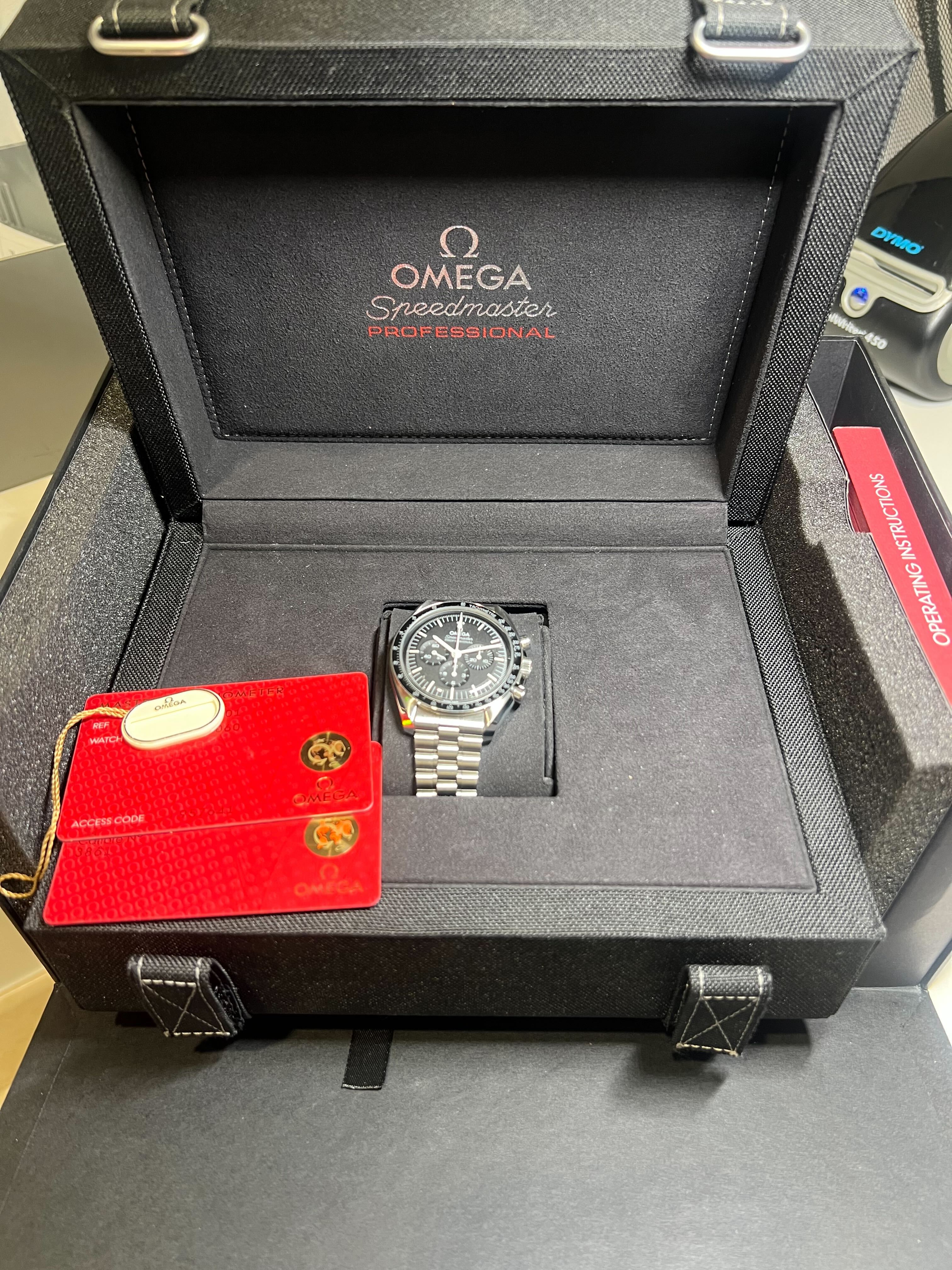 Omega Speedmaster 31030425001001 thumbnail 2