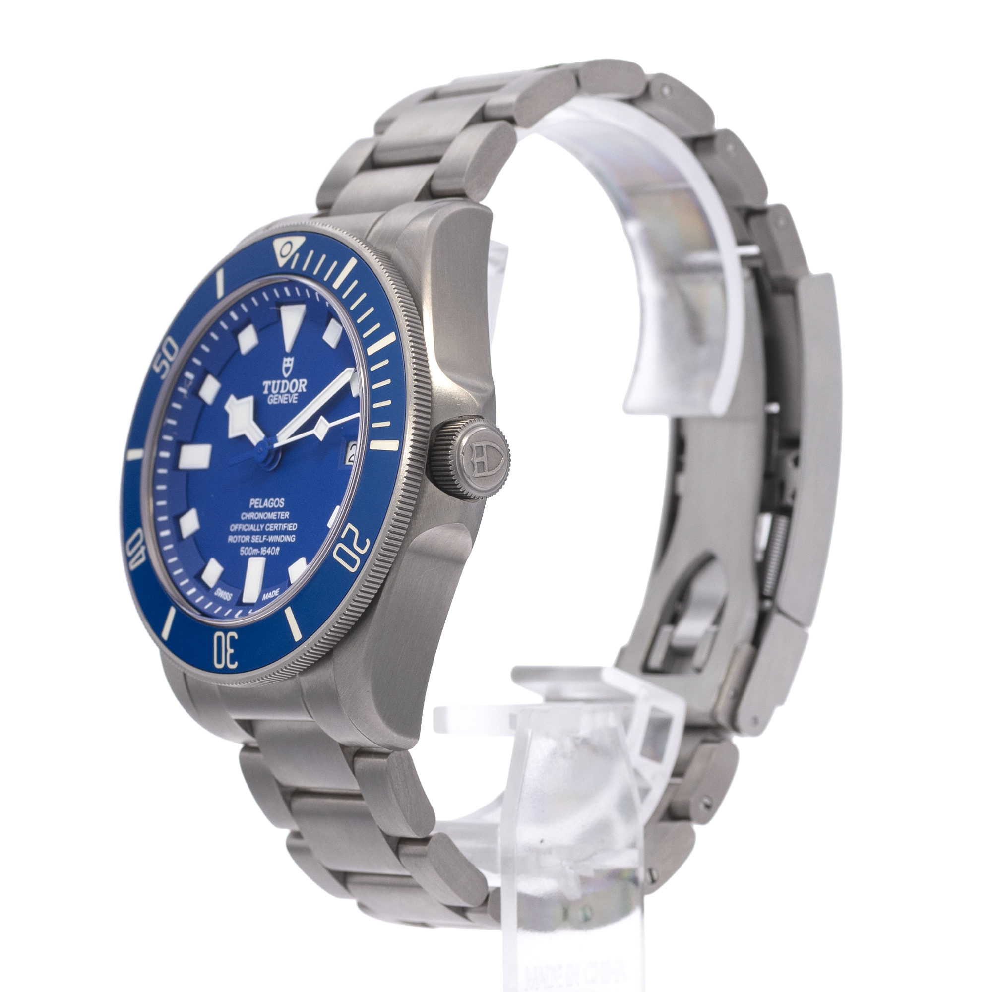 Tudor Pelagos 25600TB 42mm Blue Dial Titanium Ceramic Mnes Watch Box Card 2019 thumbnail 5