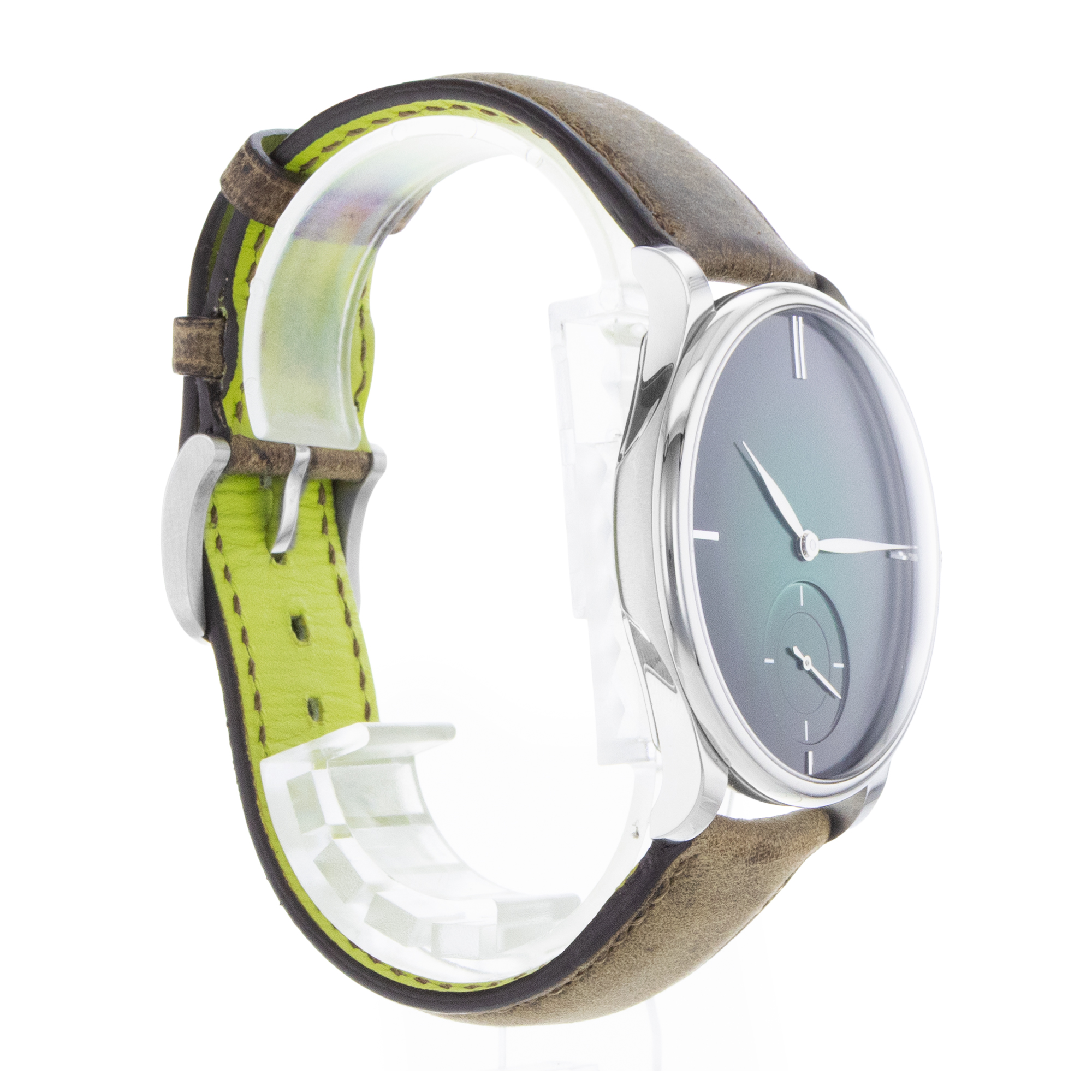 H.Moser & Cie. Venturer 2327-1202 13mm Green Steel Manual Wind Mens Watch 2019 thumbnail 7