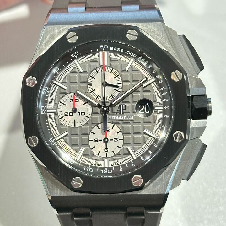 Audemars Piguet Royal Oak Offshore Chronograph 26400IO.OO.A004CA.01 thumbnail 1