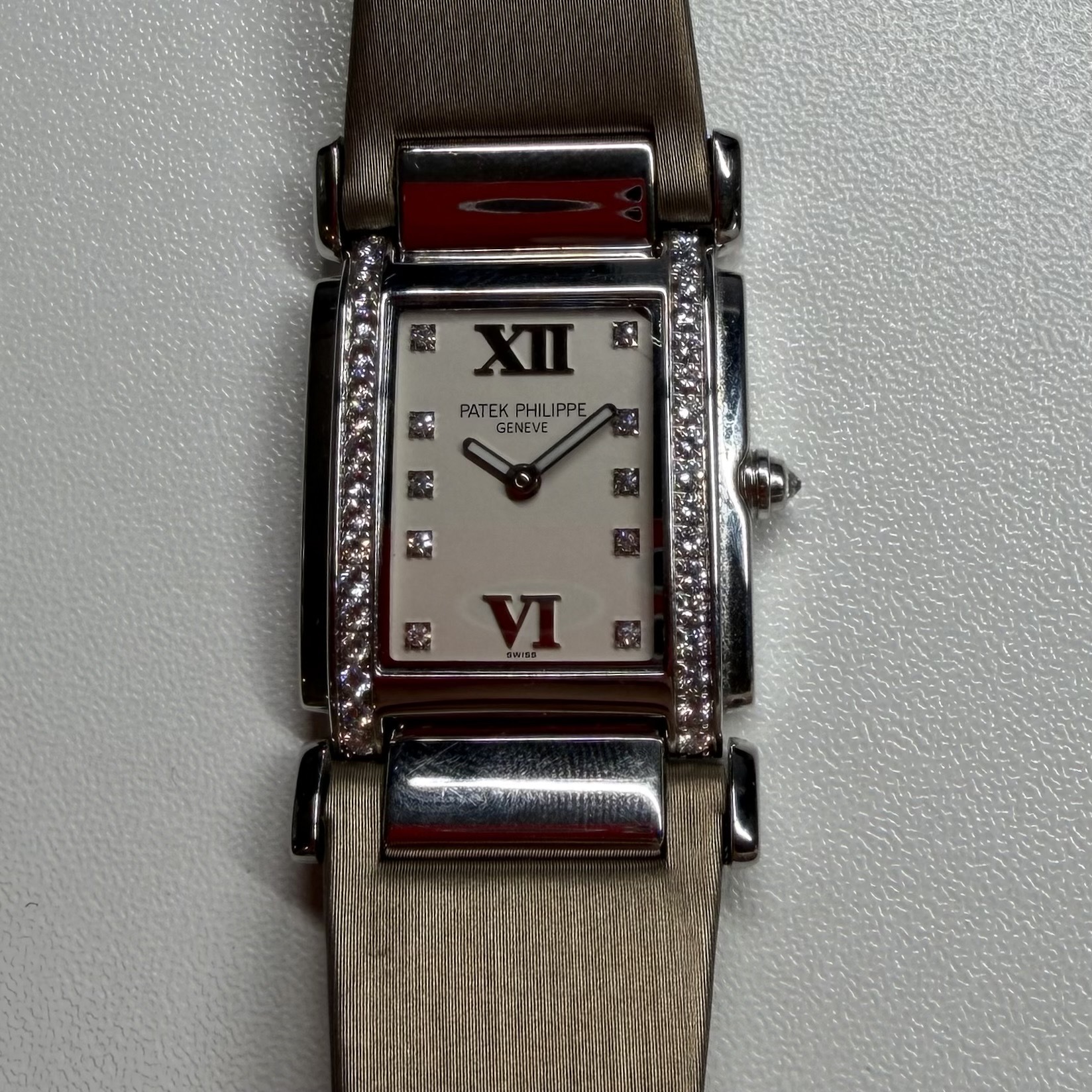 Patek Philippe Twenty~4 4920G-010 thumbnail 1