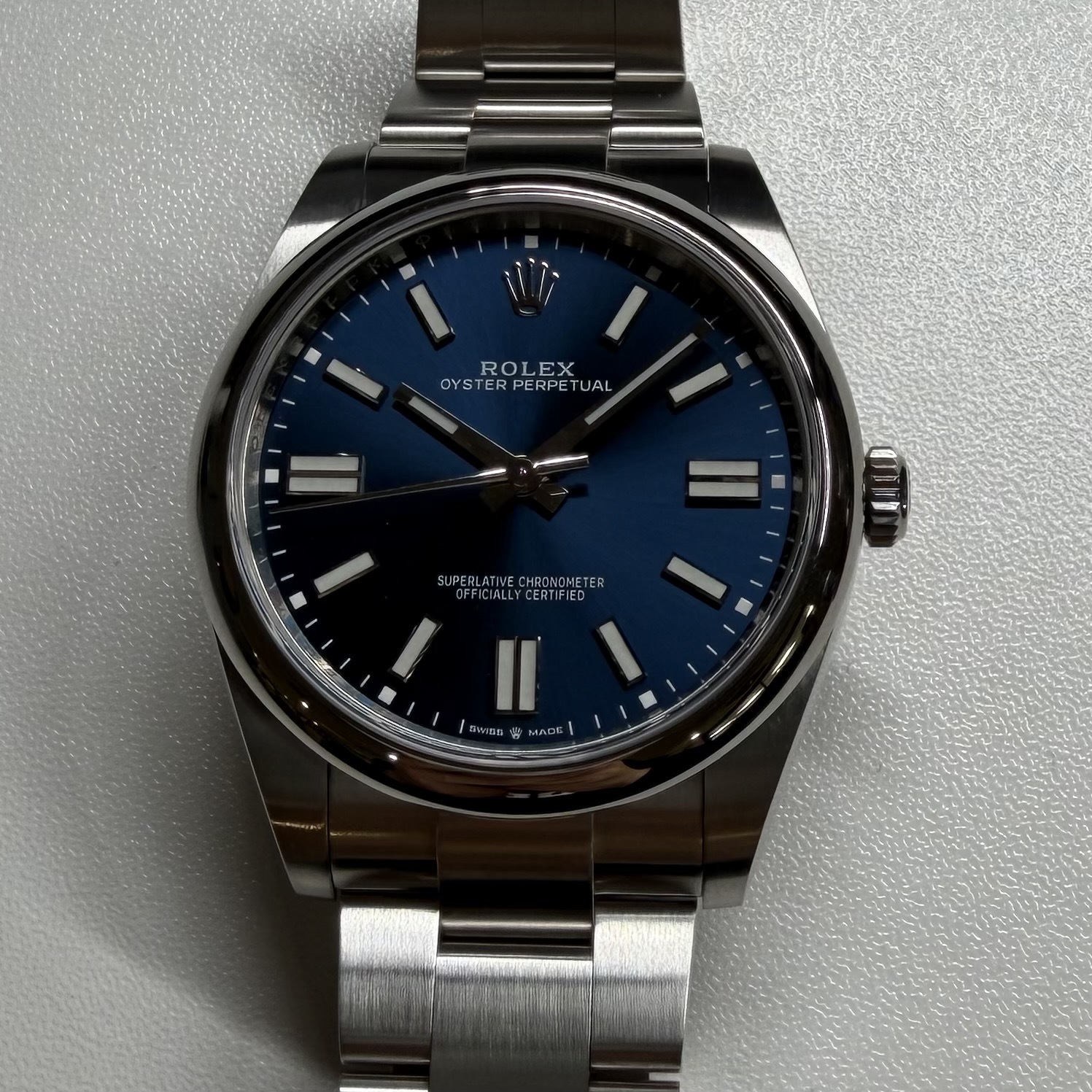 Rolex Oyster Perpetual 41 124300 thumbnail 1