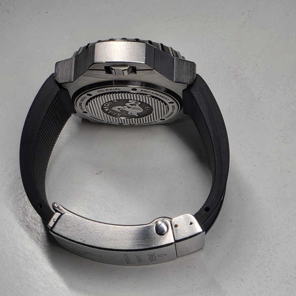 Omega Seamaster PloProf 224.32.55.21.01.001 thumbnail 2
