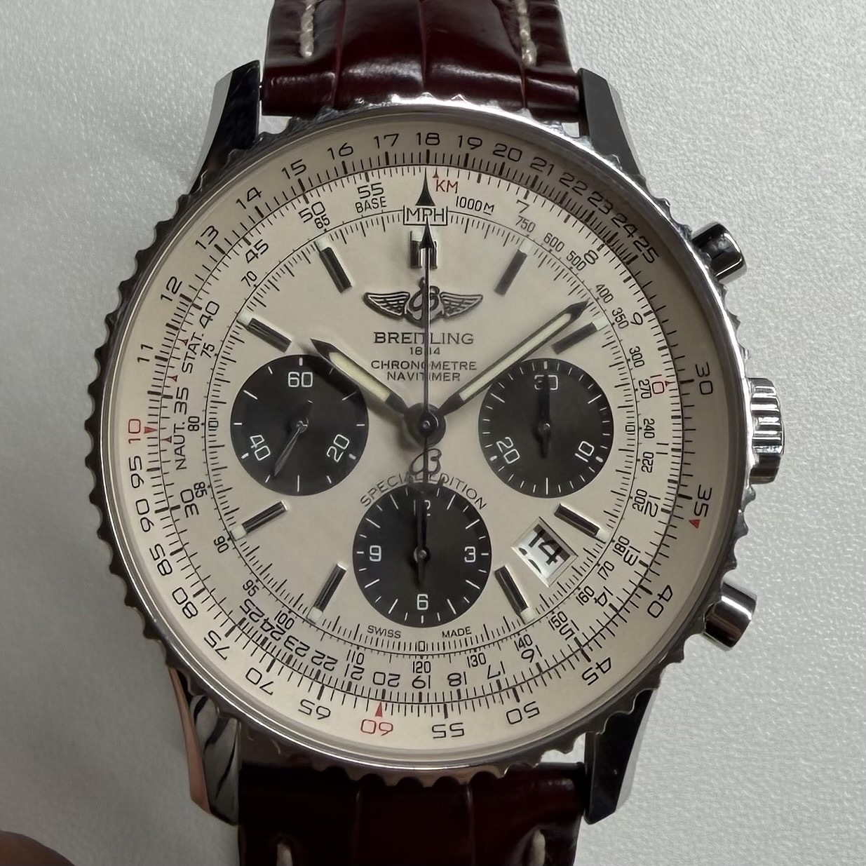 Breitling Navitimer 1 B01 Chronograph AB0120 thumbnail 1