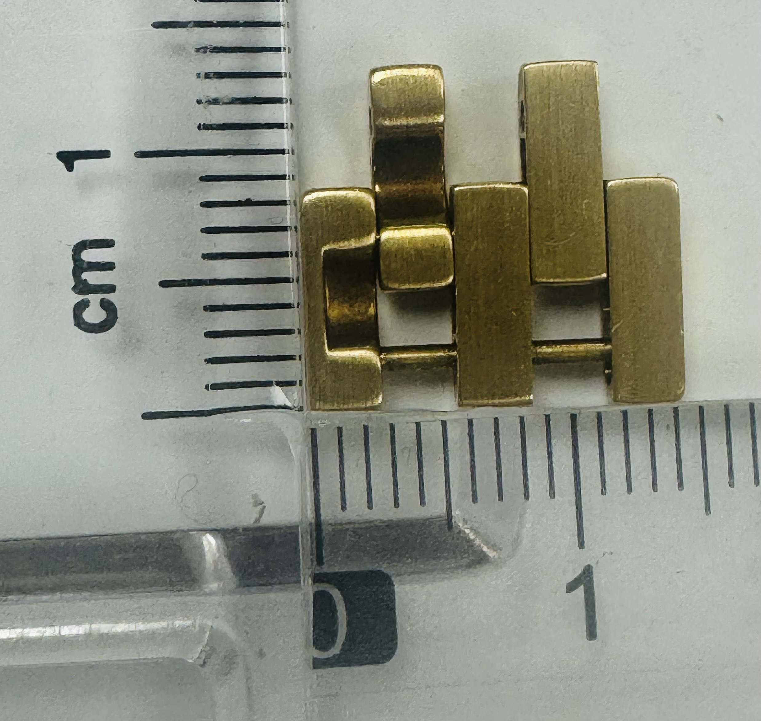 Cartier solid 18K yellow Panther gold link 14.7 mm thumbnail 2